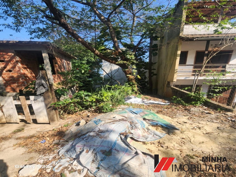 Vende-se terreno na Praia Brava em Mangaratiba 