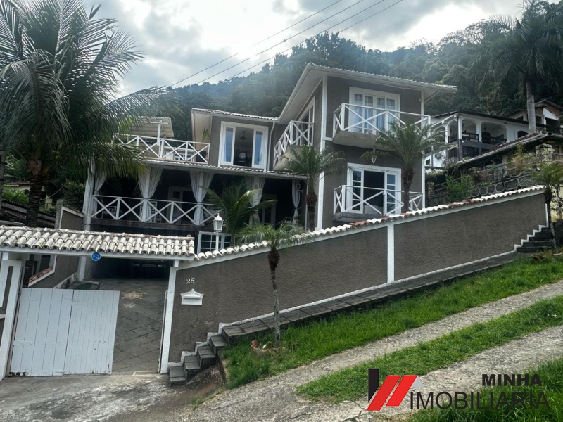MRImóveis vende: Exclusividade, sofisticação e uma vista inigualável para o mar! ✨