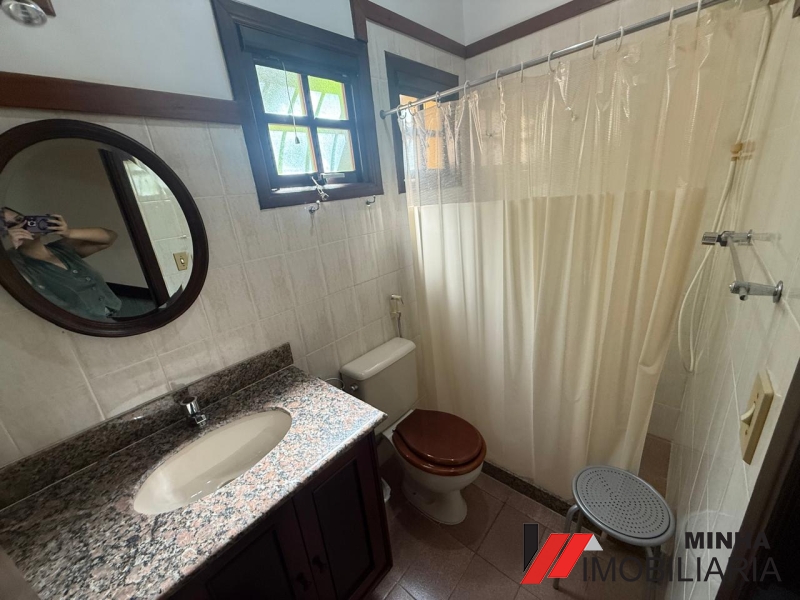 MRImóveis vende linda casa no Cond. Vista Mar em Mangaratiba.