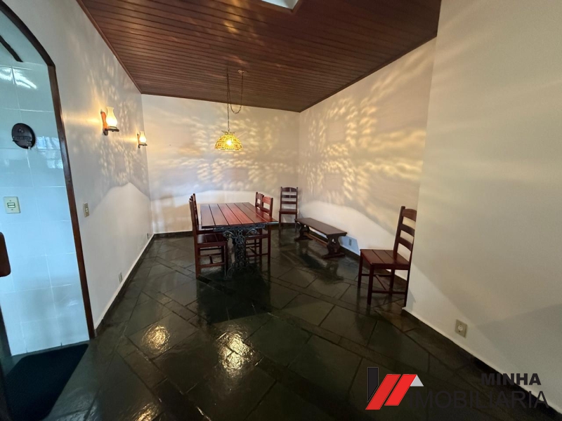 MRImóveis vende linda casa no Cond. Vista Mar em Mangaratiba.