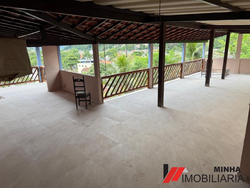 MRImóveis aluga linda casa na Praia do Saco em Mangaratiba.