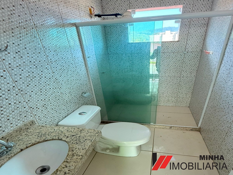 MRImóveis aluga triplex na Praia do Saco em Mangaratiba