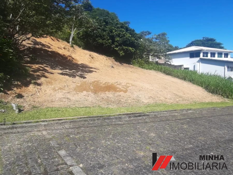 MRImóveis vende lindo terreno no condomínio São Vicente na Praia do Saco, Mangaratiba.